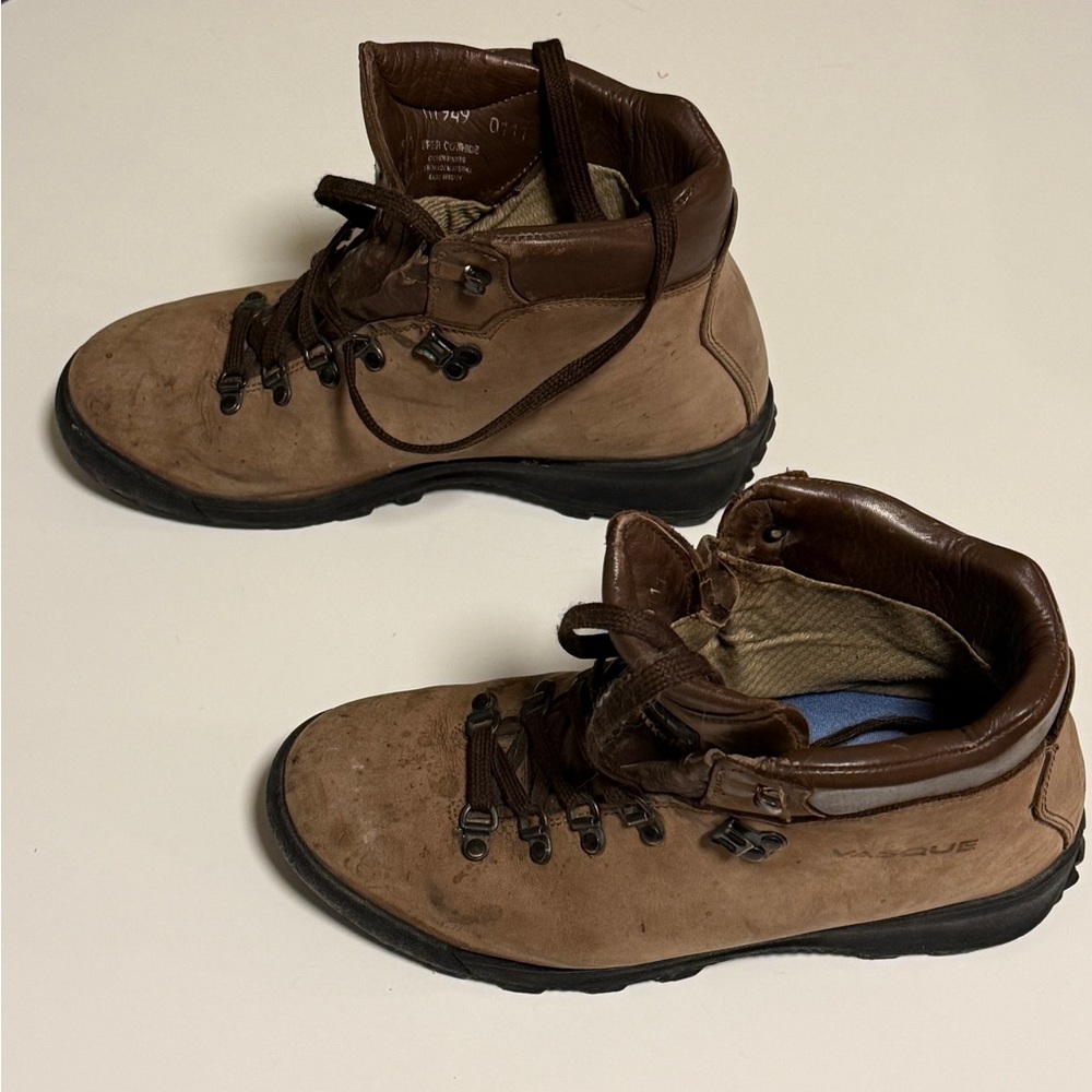 Vasque Women’s 10 M Sundowner Leather GORETEX Boots Italy New Soles